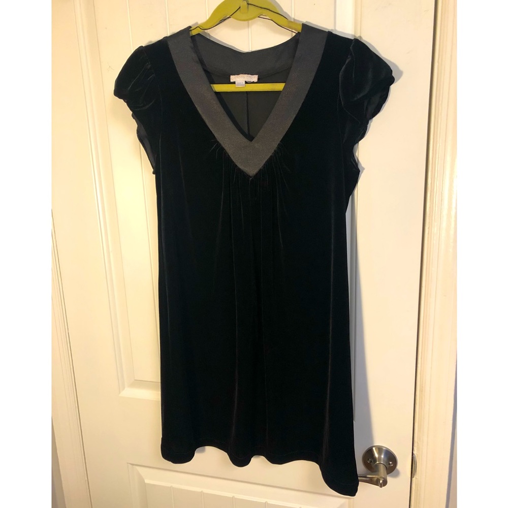 Black velvet mini dress with satin collar